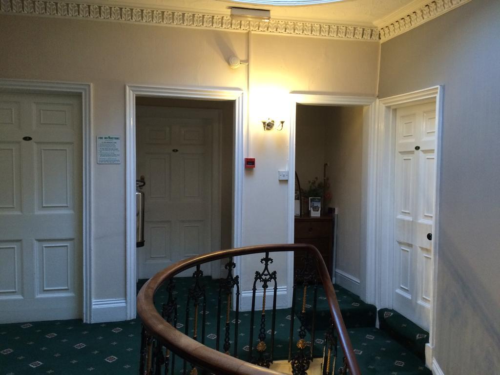 Hilbury Court Hotel Trowbridge Exterior foto