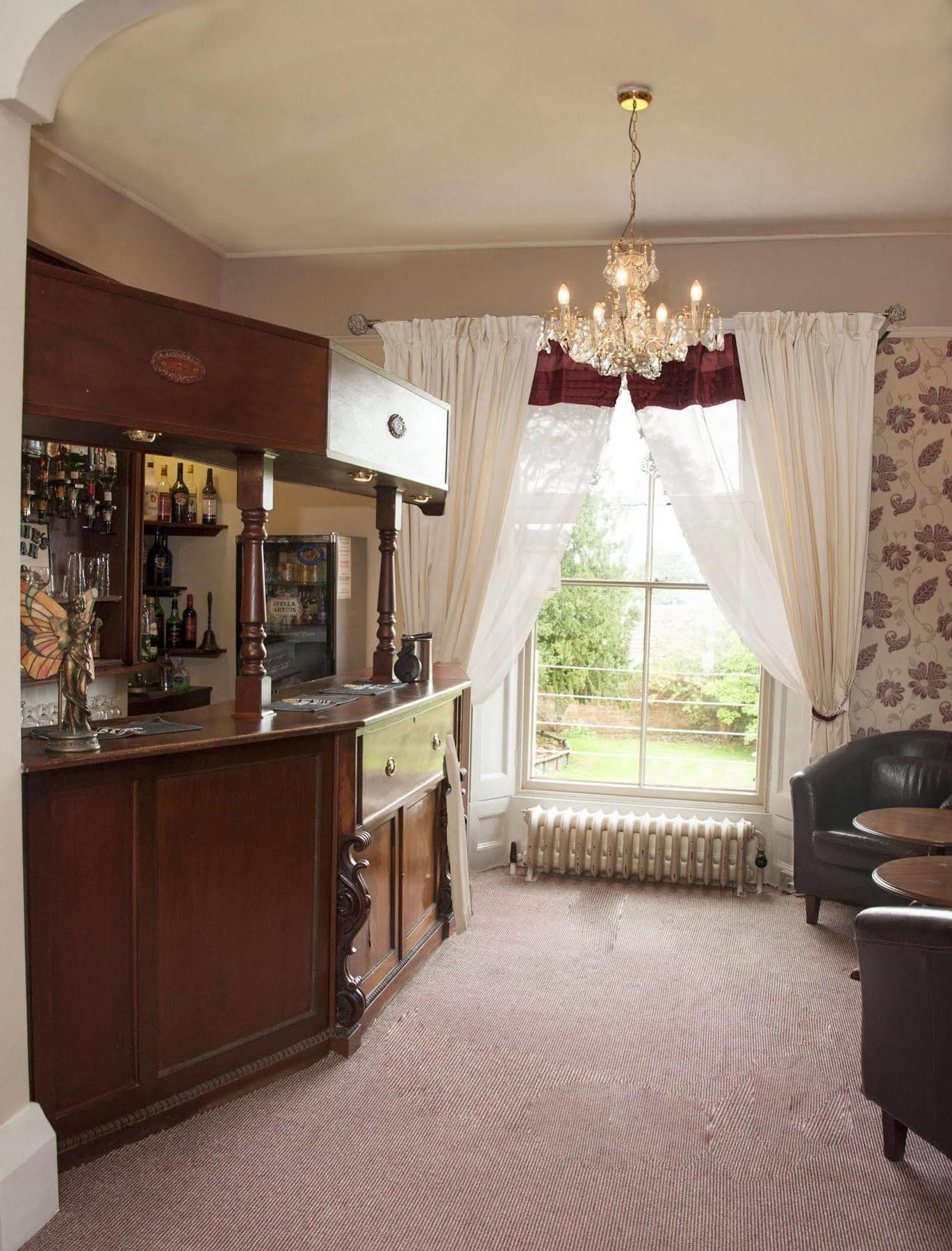 Hilbury Court Hotel Trowbridge Exterior foto
